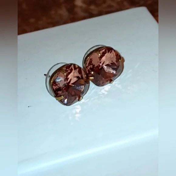 Sabika Blush Pink Studs! *LIKE NEW!* - Picture 2 of 5